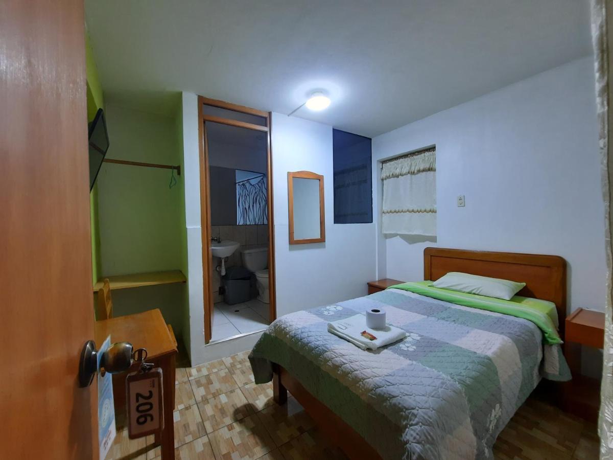Hostal Dulzura Caraz Exterior photo