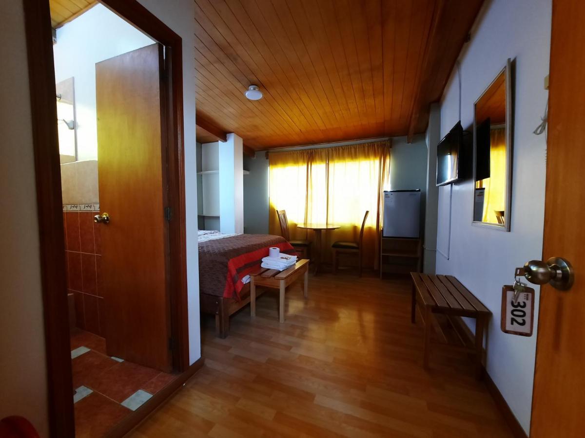 Hostal Dulzura Caraz Exterior photo