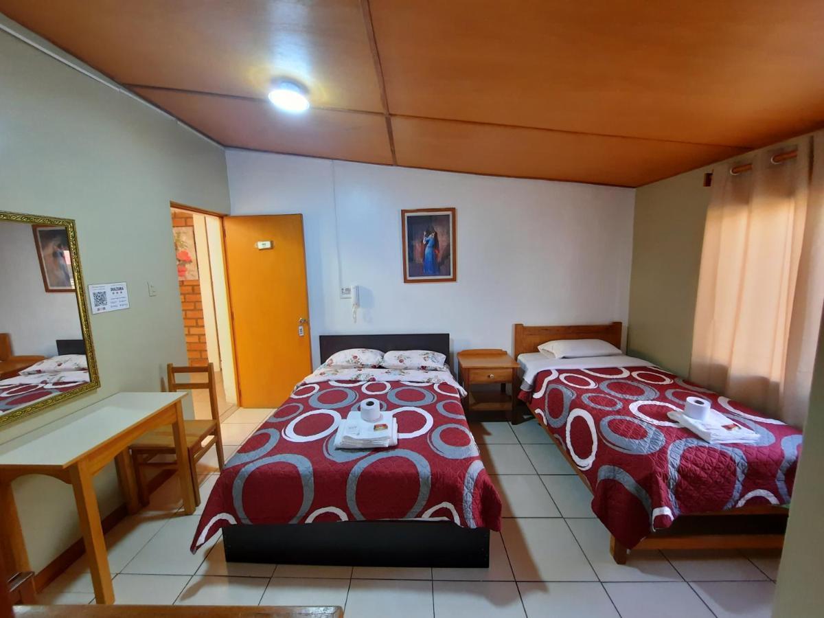 Hostal Dulzura Caraz Exterior photo